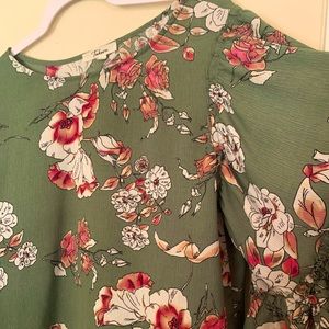 Takara Forest Green Floral Cropped Blouse